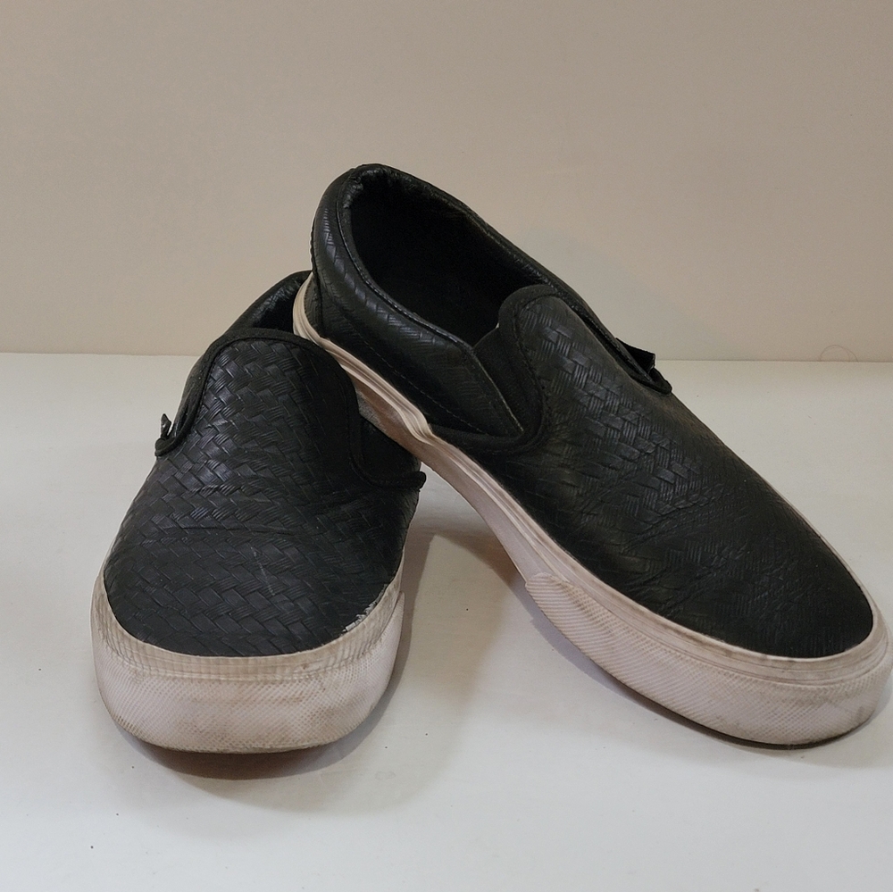 Vans Unisex Claasic Black Woven Slip On W-8.5, M-7